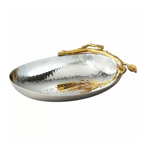 Cuenco para servir con diseño de hojas de alta calidad, plato hecho a mano de aluminio con acabado de espejo para Decoración de cocina y ocasiones de fiesta - Product Image 1