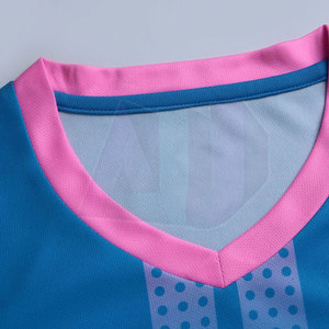 กางเกงขาสั้นเล่นฟุตบอลสำหรับผู้ชายและผู้ใหญ่น้ำหนักเบาระบายอากาศได้ดีทำจากวัสดุที่ทนทาน - Product Image 3