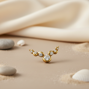 Colgante de Circonia Cúbica con Baño de Oro de Moda para Mujer, Joyería de Moda con Patrones Florales y de Corazones, Cadena de Eslabones de Latón y Titanio - Product Image 1
