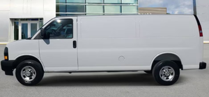 1GCWGBF71S1131439 2025 Fourgon utilitaire pleine grandeur RWD 6.6L V8 401 ch - Product Image 3