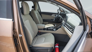 Autos Kia Sportage SUV Usados del 2023 con Volante a la Izquierda - Product Image 2