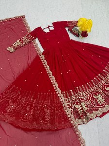 Ensemble de robe Anarkali brodée rouge, tenue de mariage ethnique indienne, robe traditionnelle longue, robe ample en polyester pour femmes - Product Image 3