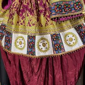 Vestido Afgano de Lujo para Niñas, de Algodón, Seda y Chifón, con Intrincado Diseño Floral Hecho a Mano, para Bodas y Ocasiones Festivas, Todas las Tallas - Product Image 3