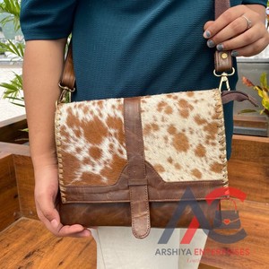 กระเป๋าสะพายคาดลำตัวหนังวัวฟอก2024ใหม่สำหรับผู้หญิงกระเป๋าถือหนังแท้ตะวันตกคุณภาพสูง - Product Image 1