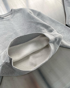 เสื้อสเวตเตอร์โอเวอร์ไซส์สำหรับผู้ชายเสื้อฮู้ดผ้าฝ้ายแบบหลวมเปิดไหล่ตกสไตล์สตรีทแวร์สำหรับฤดูหนาวโลโก้ออกแบบได้ตามต้องการ - Product Image 3