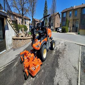 Kubota F2690 Cortacésped de calidad premium Entrega rápida Rendimiento confiable Compre ahora al mejor precio Ofertas al por mayor disponibles - Product Image 1