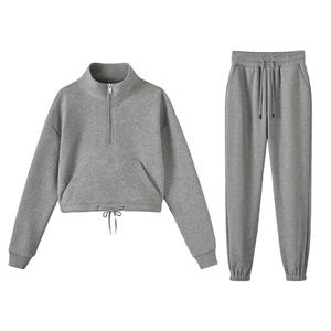Vêtements de sport pour femmes Ville Sports, design et logo personnalisés, ensembles de survêtement, ensembles de jogging pour femmes - Product Image 1