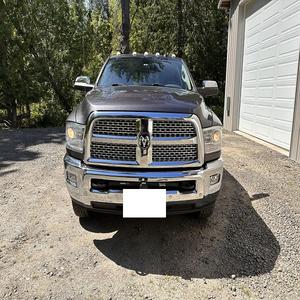 UTILISÉ LHD/RHD 2018 RAM 3500 LARAMIE 4X4 - Product Image 1
