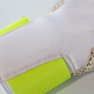 Guantes de Portero Gripmax para Fútbol Profesional, Control Definitivo, Cuero Transpirable, Impermeables, Dedos Completos, Ajustables, para Exteriores - Product Image 4