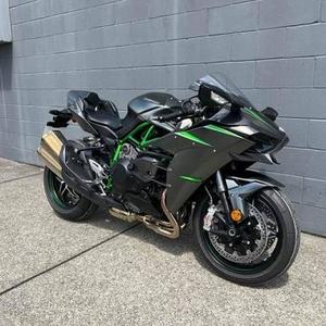 Motocicleta Eléctrica Kawasaki Ninja H2 Carbon de Alto Rendimiento 2024 - Product Image 5