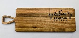 Tabla de Servir de Madera Grabada con el Mensaje 'Ramadán Kareem', Tabla de Cortar de Madera Natural Hecha a Mano, Elegante Decoración de Cocina Islámica, Regalo - Product Image 4