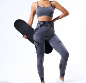 Ensemble de yoga personnalisé pour femmes, teinture tie-dye, tissu de haute qualité et à séchage rapide, meilleur ensemble de fitness pour femmes - Product Image 2