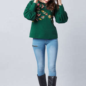 Sweat-shirt pour femme brodé au Pakistan avec logo personnalisé, 100% coton, tissu polaire respirant, séchage rapide, design élégant - Product Image 3