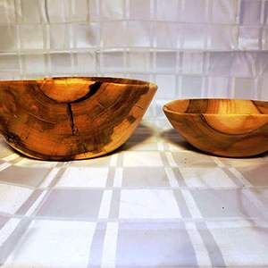 Bol en bois de résine rouge personnalisable fait à la main en Inde style classique écologique lavable au lave-vaisselle pour les occasions de fête - Product Image 6