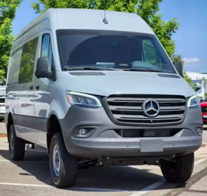 Mercedes-Benz Sprinter 2500 CARGO 144 WB AWD 4WD 2025 Usada con Motor sin Escobillas - Product Image 1