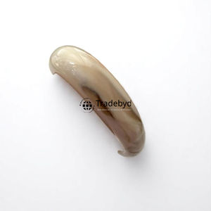 Brazaletes de resina de lujo, joyería de moda para mujer, accesorios únicos hechos a mano de Tradebyd - Product Image 3