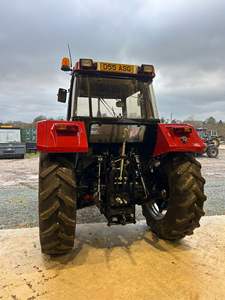 Tracteur agricole d'occasion CASE International 956 XL 90HP avec moteur et roulement - Product Image 4