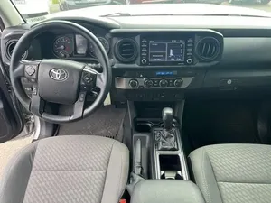 โตโยต้า ทาโคมา SR5 ปี 2022 มือสอง - Product Image 3