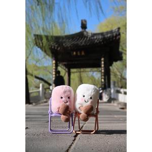 Jellycat 25º Aniversario: Nuevos Peluches de Malvaviscos Rosas y Blancos de 9cm, Rellenos de Algodón PP, Bordados con Técnicas de Lavado - Product Image 5