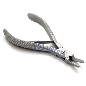 Pinza de dientes de cerdo de calidad superior con mandíbula delgada compensada de acero inoxidable de 5,5 "pinza de dientes de lechón recién nacido veterinario esencial - Product Image 2