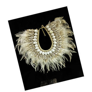 Coquillages coupés et plumes blanches pour la création de bijoux et la décoration, motif ethnique - Product Image 2