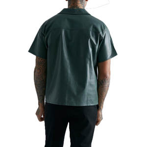 Camisas OEM de manga corta de cuero para hombre, ropa de calle impermeable de buena calidad, cuello alto transpirable, nuevo estilo, técnicas teñidas lisas - Product Image 2