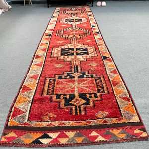 พรมวิ่งสไตล์ตุรกีโบราณ ขนาด 2.9x11.7 ฟุต พรมขนสัตว์สีแดง - Product Image 1