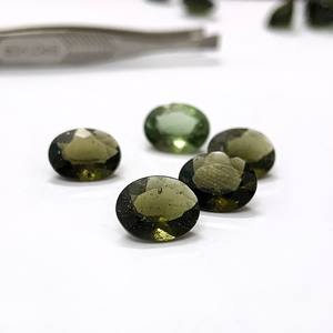 Calidad superior 100% Natural 3mm Piedra preciosa de moldavita suelta Corte facetado ovalado verde genuino Tamaño calibrado para joyería 100 piezas - Product Image 4
