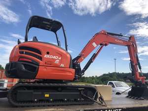 Excavadora de cadenas KX040-4R1A USADA 2021 con ROPS abierto, cuchilla angular y 2 años de garantía completa, pocas horas, recién llegada - Product Image 5