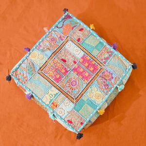 Cojines de suelo bohemios Funda de cojín decorativa Sari Patchwork Cojín - Product Image 4