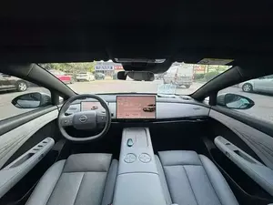 2025 N 7 Porte-bagages de toit automatique en métal Sièges en cuir Batterie au lithium Caractéristiques premium - Product Image 4