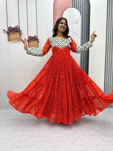 Nouveau tissu Faux Georgette de Collection de robe de créateur avec travail Gamthi et travail de dentelle Kodi pour les femmes vêtements de Festival - Product Image 4