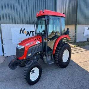 Tracteur miniature Kioti DK4520 d'occasion, 40 CV, 4 roues motrices, garantie moteur de 3 ans, pour utilisation agricole - Haute productivité - Product Image 1