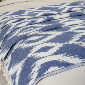 Manta de Lujo con Diseño de Plantas 100% Algodón MS, Jacquard Dobby, para el Hogar y la Cama - Product Image 1