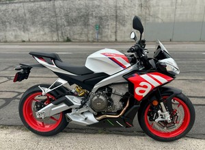 DISPONIBLE: Nueva Motocicleta <span class=keywords><strong>Aprilia</strong></span> Tuono 660 Factory Touring 2026 - Product Image 5