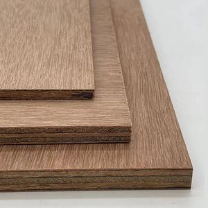 Contreplaqué en bois dur de qualité d'exportation, multicouche, durable et parfait pour les meubles et l'usage intérieur - Product Image 4