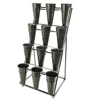 Présentoir de fleurs en métal avec 16 seaux à fleurs Support pour plantes à 4 niveaux avec chariot à 4 roues pour jardinière intérieure et extérieure avec support