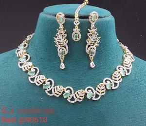 Impresionante conjunto de joyas de collar y pendientes AD para mujer, Ideal para novias, funciones de boda, fiestas y ocasiones festivas - Product Image 6