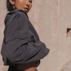 เสื้อฮู้ดดี้ผู้หญิงพิมพ์ลายตามสั่ง ขายดีสำหรับมืออาชีพ ผลิตจากผ้าโพลีเอสเตอร์/คอตตอนผสม ป้องกันการเป็นขุย เนื้อผ้าหนา 220/300 GSM - Product Image 3