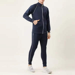 Ensemble de jogging de sport décontracté, vêtements de sport respirants, t-shirt et short pour garçons, survêtement en molleton pour hommes pour l'hiver - Product Image 3