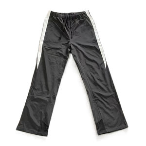 Pantalon coupe-vent ample et surdimensionné du fabricant Pantalon de survêtement en nylon de style streetwear pour hommes - Product Image 1