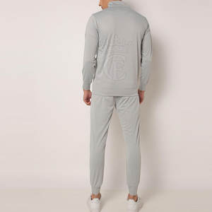 ชุดวอร์มสำหรับผู้ชายชุดฝึกวิ่งจ๊อกกิ้งพิมพ์โลโก้ตามสั่ง - Product Image 3