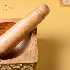 Mortier et pilon en bois meilleur broyeur de médecine à la main forme carrée couleur personnalisée dernière arrivée pilon et mortier bas prix - Product Image 2