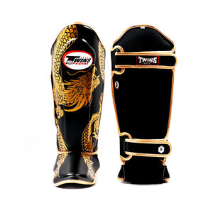 Espinilleras Dobles de la Mejor Calidad, Hechas de Cuero Genuino, Diseño Personalizado, Color y Logotipo Personalizables, con Cierre de Velcro, para Muay Thai y Artes Marciales - Product Image 4