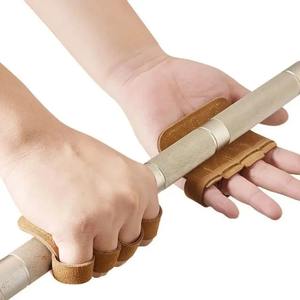 ถุงมือทำงานหนังแกะสำหรับปั่นจักรยานและกีฬา ป้องกันการเชื่อม น้ำหนักเบา ใช้ร่วมกับแว่นกันแดด UV400 ได้ 1 คู่ - Product Image 4