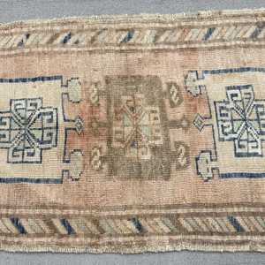 1.8x3.1 ft Vintage Rug, <b>Brown</b> Polka dot Turkish Rug <b>Wool</b> - Product Image 3