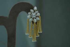 Boucles d'oreilles tendance pour femme en diamant blanc taille émeraude de clarté VS1 cultivé en laboratoire, certifiées IGI SGL, plaquées or rose, élégantes pour mariage - Product Image 5