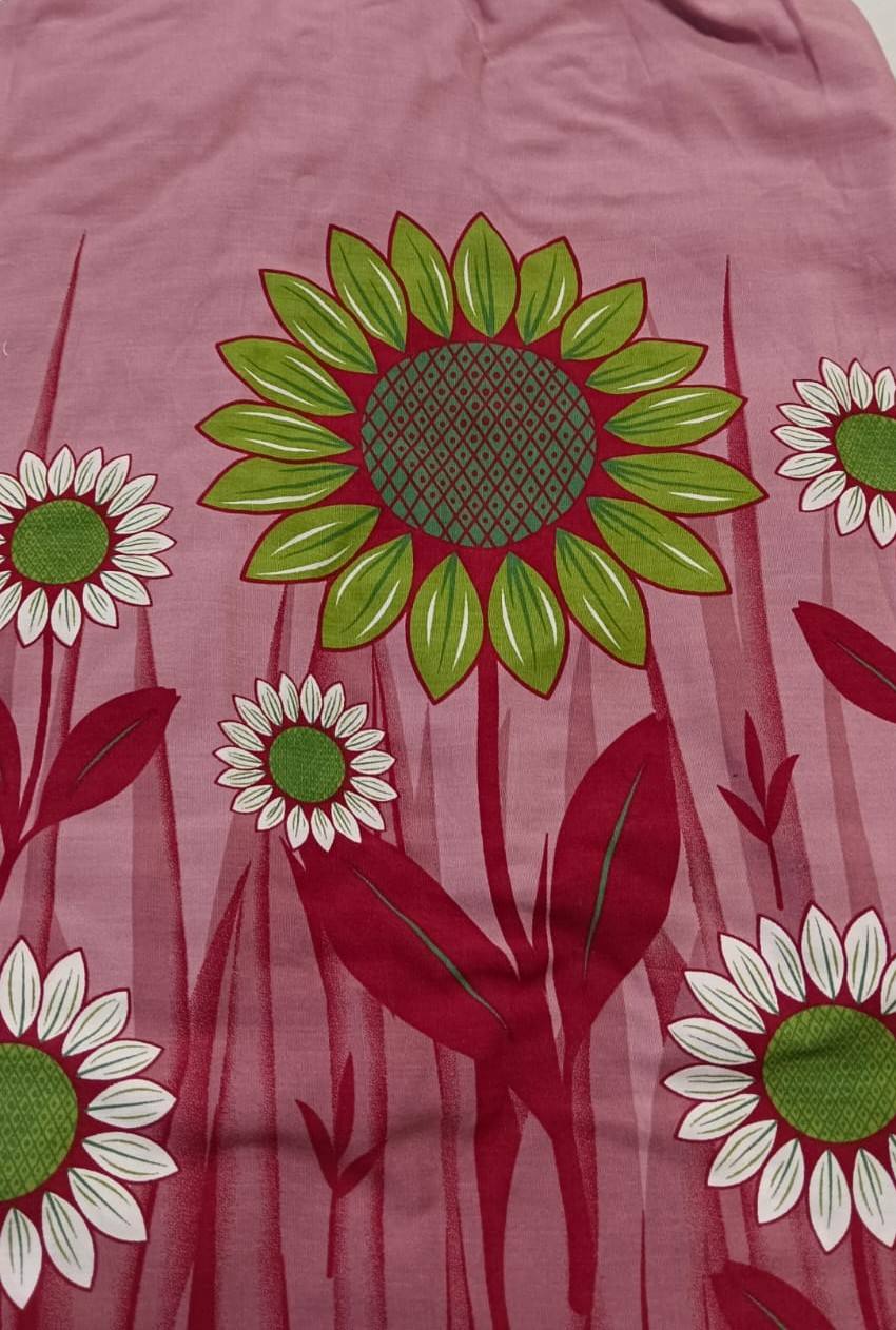 สีแดงม่วง