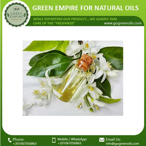 น้ำมันหอมระเหยเนโรลี่บริสุทธิ์100% น้ำมันแบบขนส่งฉลากตามสั่งสำหรับเครื่องสำอางและน้ำมันหอมระเหยสินค้าส่งออกจำนวนมาก - Product Image 3