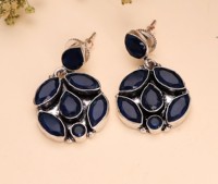 Produsen Terverifikasi Anting-anting Gantung Berlapis Perak Antik Elegan Motif Bunga Etnik dengan Tataan Bezel Safir Biru Buatan Tangan untuk Wanita.